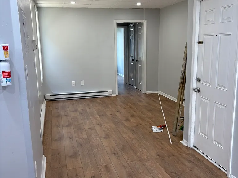 109 Stuyvesant Ave #2L — Photo 4
