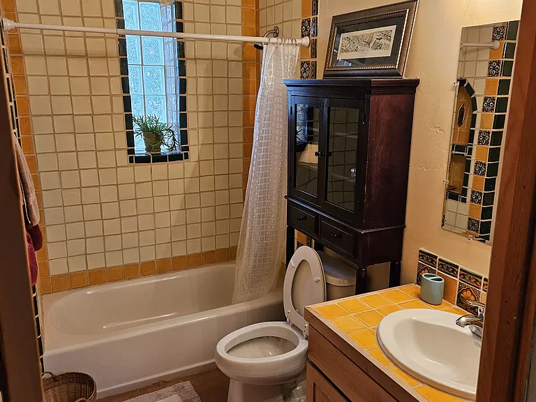 Oakley Ln — Photo 8