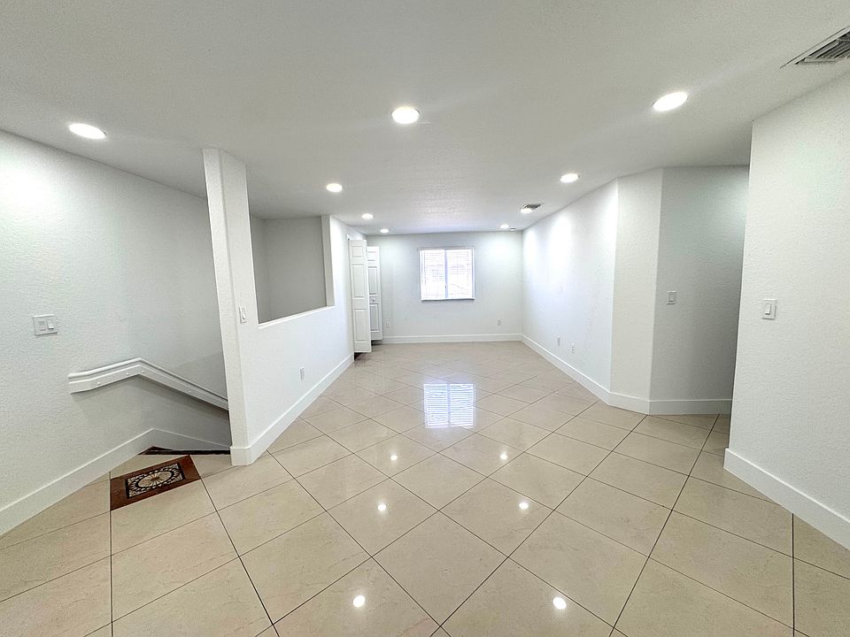 1st image of 5655 NW 109th Ave #5700