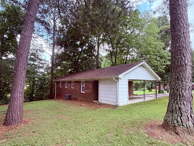 4431 Donegal Cir — Photo 19