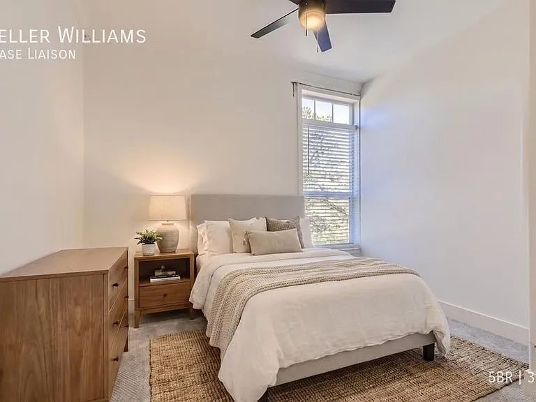 9170 Frank Rd — Photo 10
