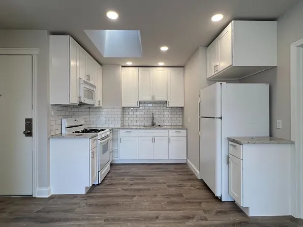 2001 Middleton St, Philadelphia, PA 19138