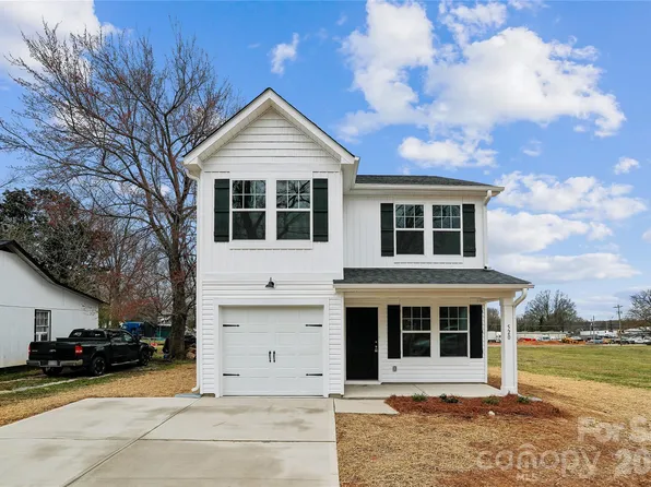520 Bond St, Statesville, NC 28677