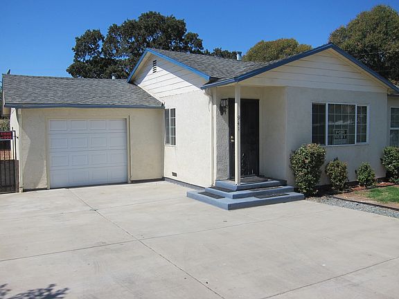 2nd image of 941 S Adelbert Ave