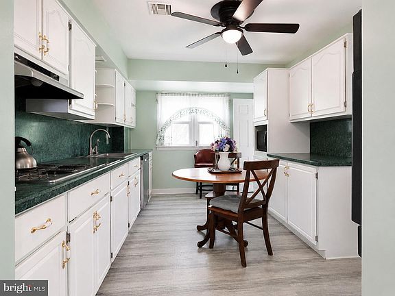 5th image of 45706 Belvoir Rd