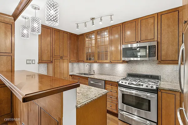 Sold by Corcoran | media 12