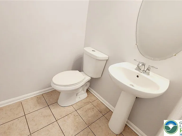 1816 Emerald Dr S — Photo 22