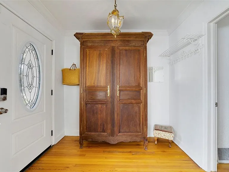 515 Florida St — Photo 17