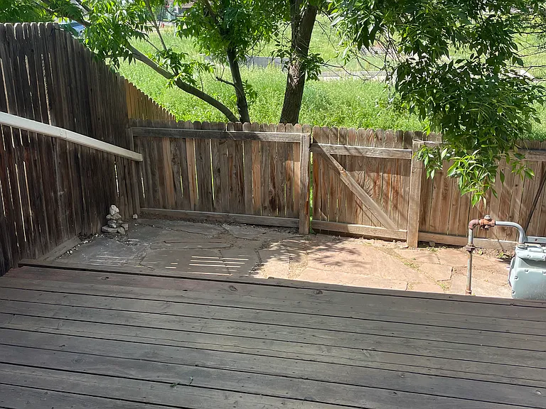 784 Gateway Cir — Photo 16
