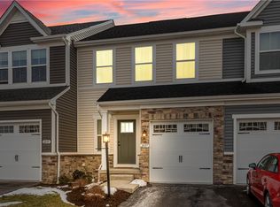 2037 Cade Dr, Monaca, PA 15061