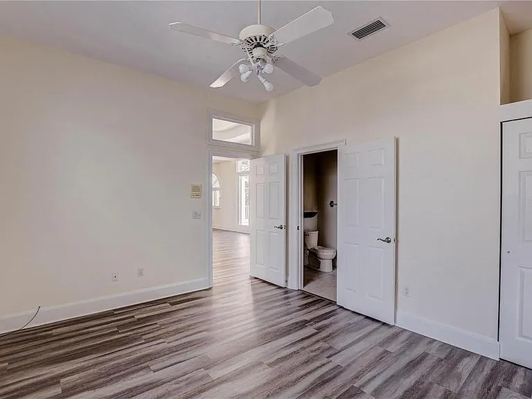 2208 Hampstead Ct — Photo 30