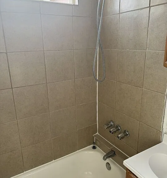 5042 Ferndale St — Photo 13