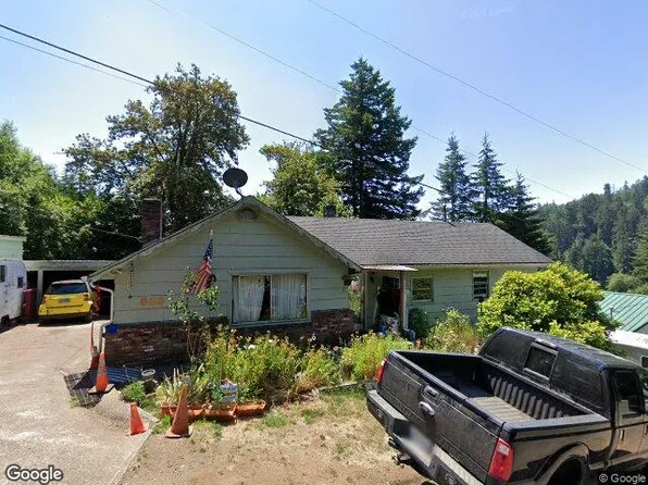 589 NW Sunset Blvd, Toledo, OR 97391