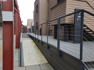 1040 NW Naito Pkwy APT O8, Portland, OR 97209