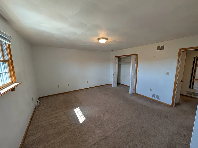 501 Linden Ave — Photo 15
