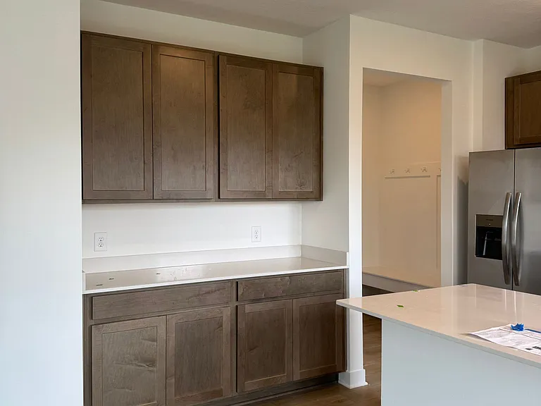 1108 Marston Ln — Photo 4
