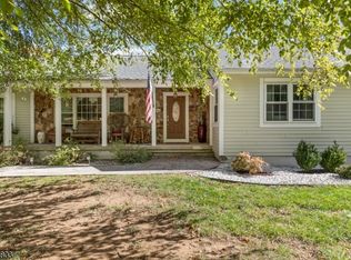 39 E Fox Chase Rd, Chester, NJ 07930