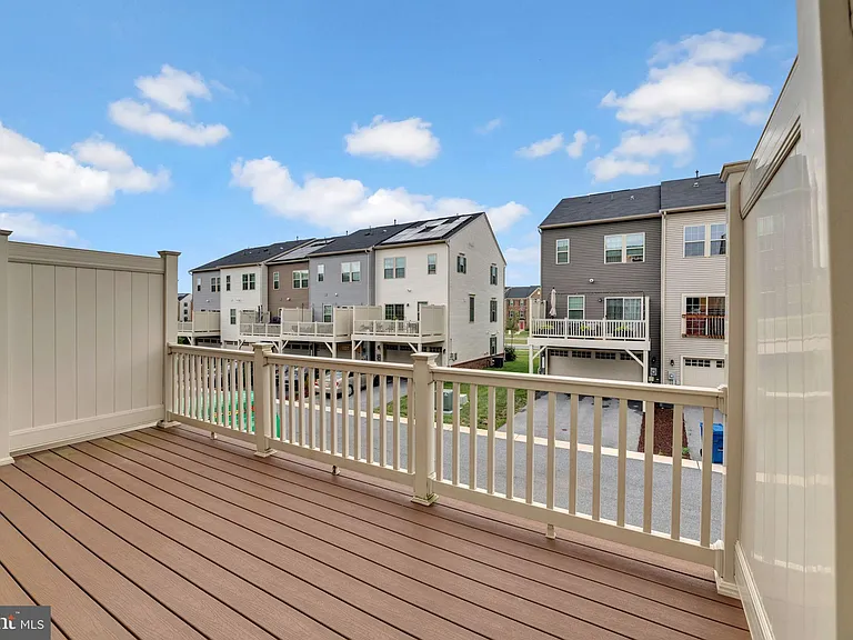 14737 Earl Mitchell Ave #E — Photo 36