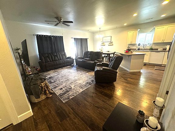 4th image of 2642 Wyatt Dr