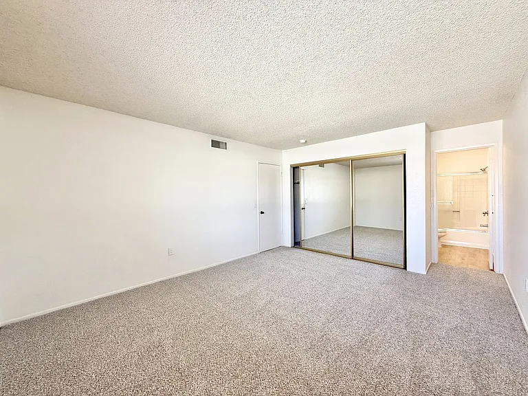 45485 Sunset Ln #3 — Photo 11