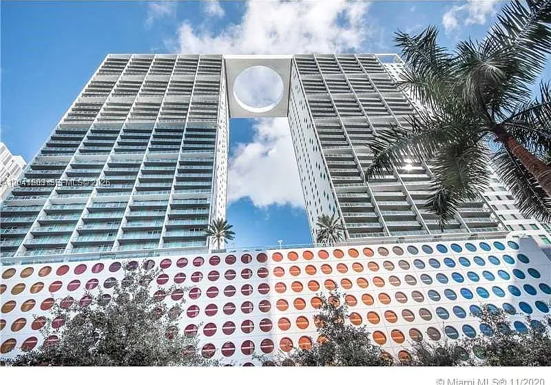 500 Brickell Ave #2604