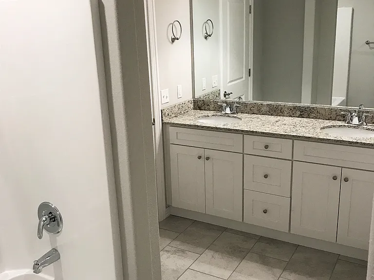 C1 (1-car) Master Bath