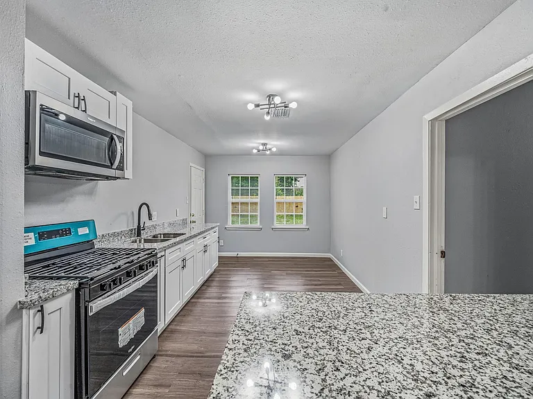 5859 Flamingo Dr — Photo 9