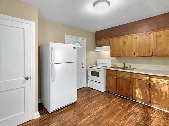4th image of 409 Orange St