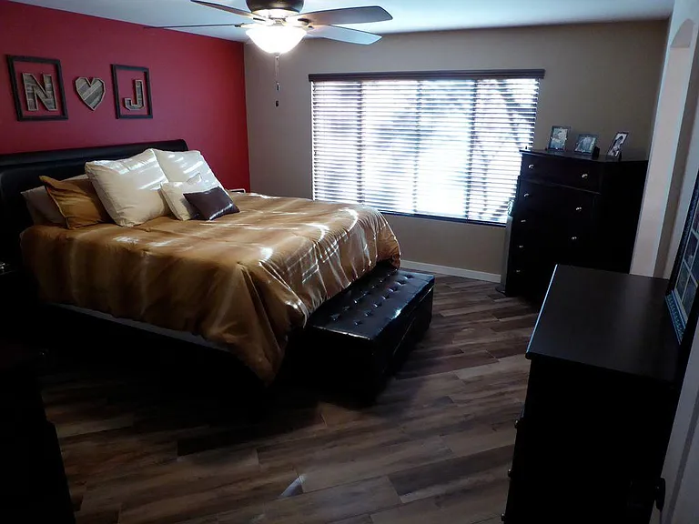6810 S 15th Pl — Photo 15