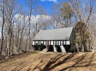 259 Warsaw St, Deep River, CT 06417