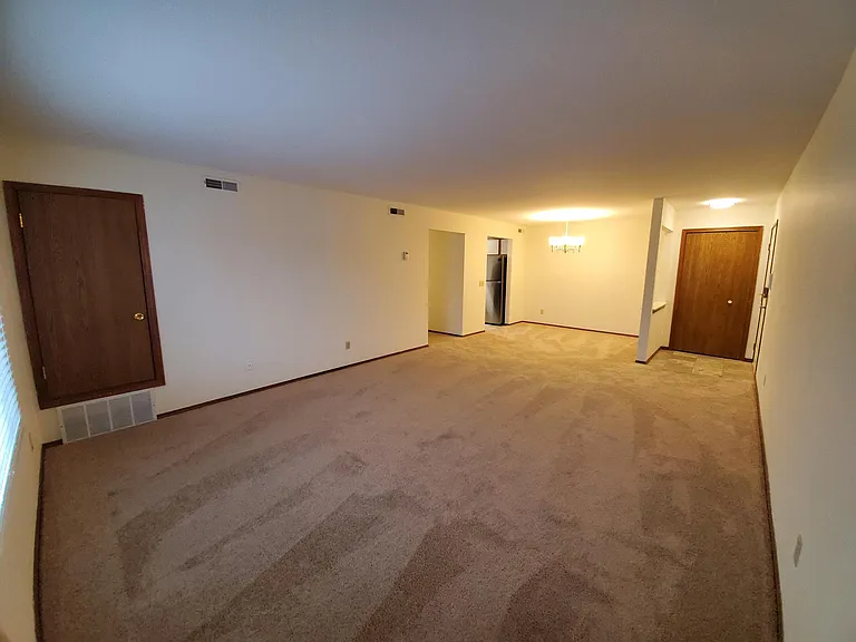 Classic - Living Room / Dining area