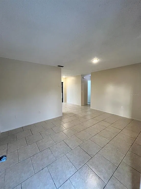 2 bed, 1.0 bath, 704 sqft, $1,475 — Photo 2