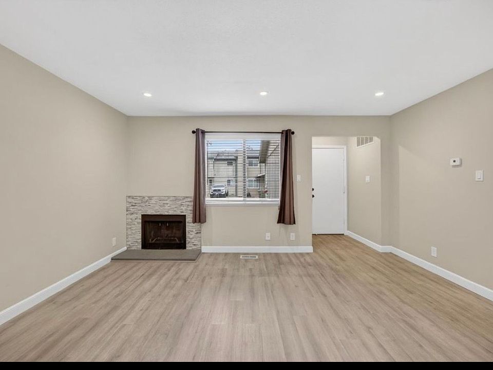 1st image of 4549 Melody Dr