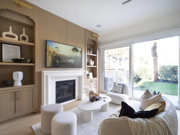 864 E 16th Ave #1, Vancouver, BC V5T 2V6