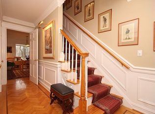 212 Orchard Ave, Oswego, IL