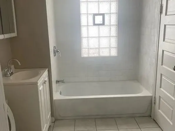 63 W 14th Pl, Chicago Heights, IL 60411
