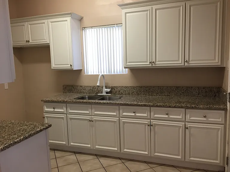 8605 Cypress Ave #3 — Photo 5