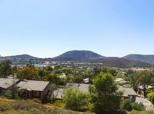 707 Oaktree Ln APT 271, San Marcos, CA 92069