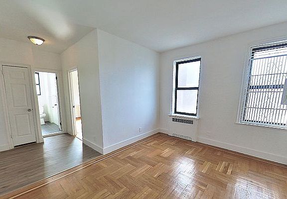 4th image of 61 Adrian Ave #4A