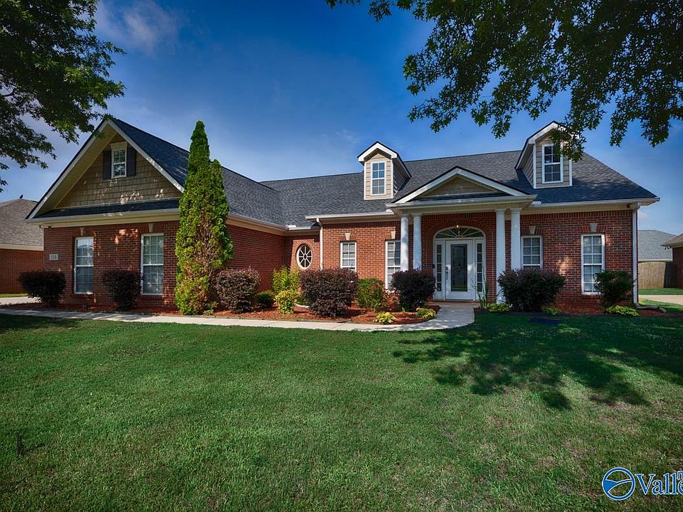 1st image of 114 Legacy Cove Dr