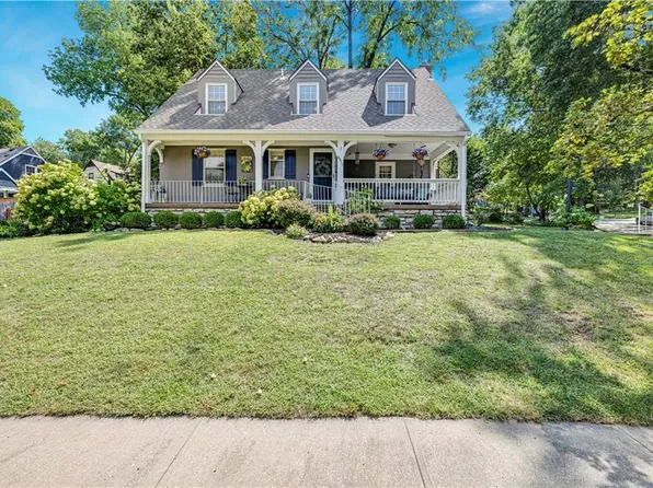 6811 Rockhill Rd, Kansas City, MO 64131