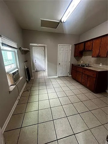 2919 Pauger St — Photo 10