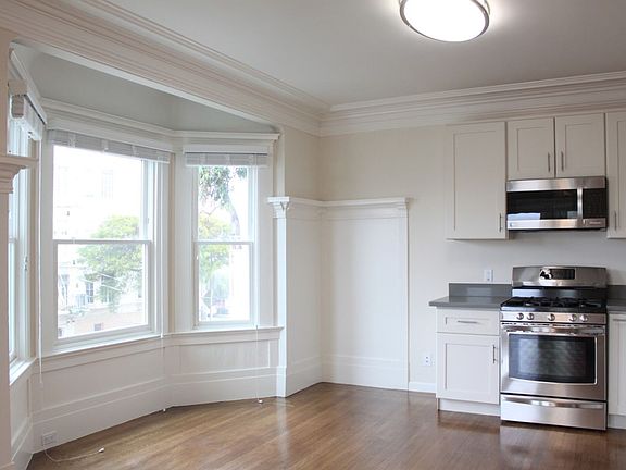 4th image of 2430 Lake St APT 5