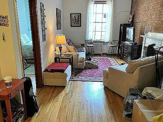 1st image of 33 W 82nd St APT 3B