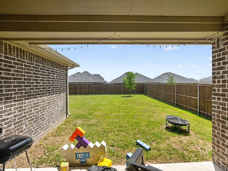 512 Portina Dr — Photo 22