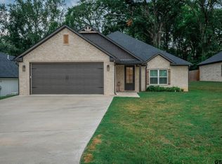 113 W Ruth St, White Oak, TX 75693