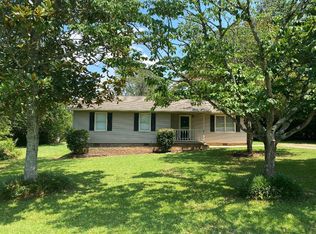124 N Blue Ridge Cir, Pickens, SC 29671