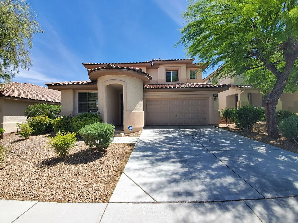 11077 Crystal Crest Ct