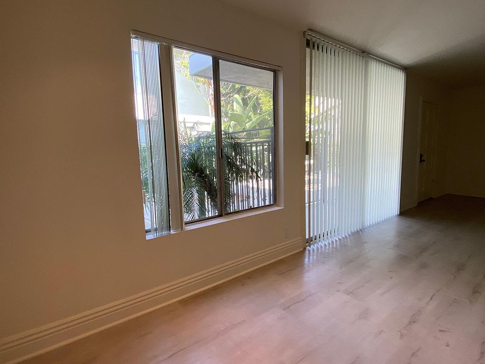 1st image of 1728 Montana Ave #17