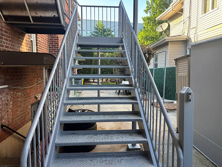 2623 E 21st St #1-2RR — Photo 16